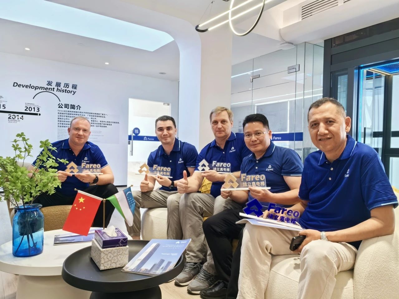 天下品质中国制造，，，，，外洋主干团队到必赢76net线路电梯考察交流