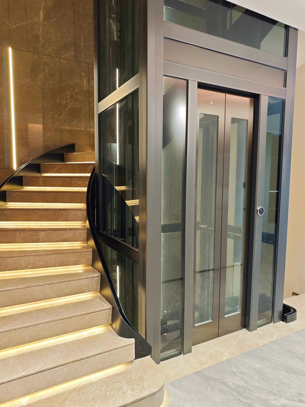 必赢76net线路曳引式旅行电梯品牌